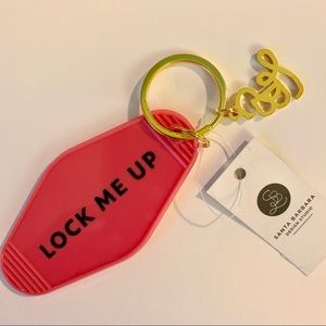 Lock me up keychain! Fun & cute!